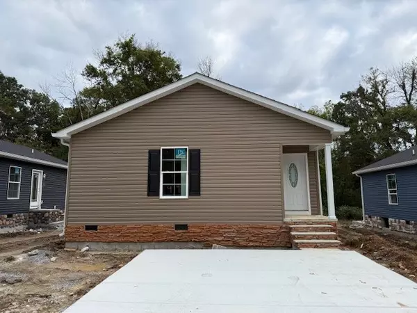 Tullahoma, TN 37388,419 W Waggoner St