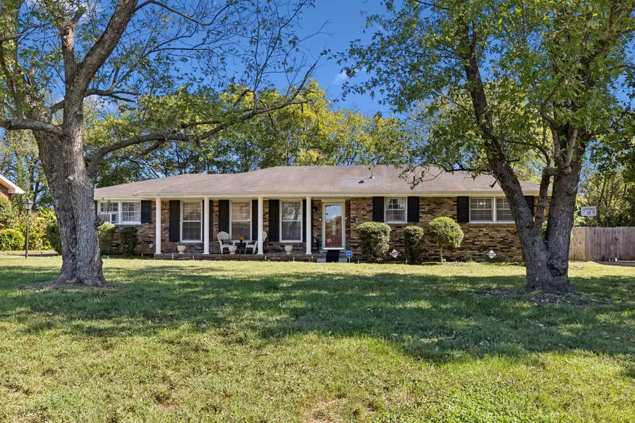 3129 Oak Ridge Dr, Nashville, TN 37207