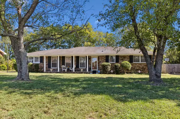 3129 Oak Ridge Dr, Nashville, TN 37207