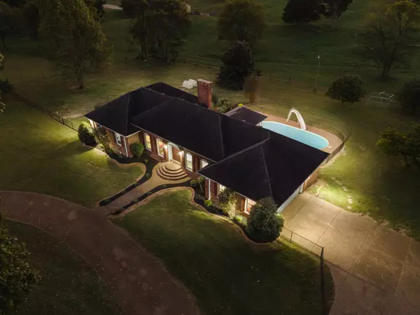 104 Terry Ln, Cornersville, TN 37047