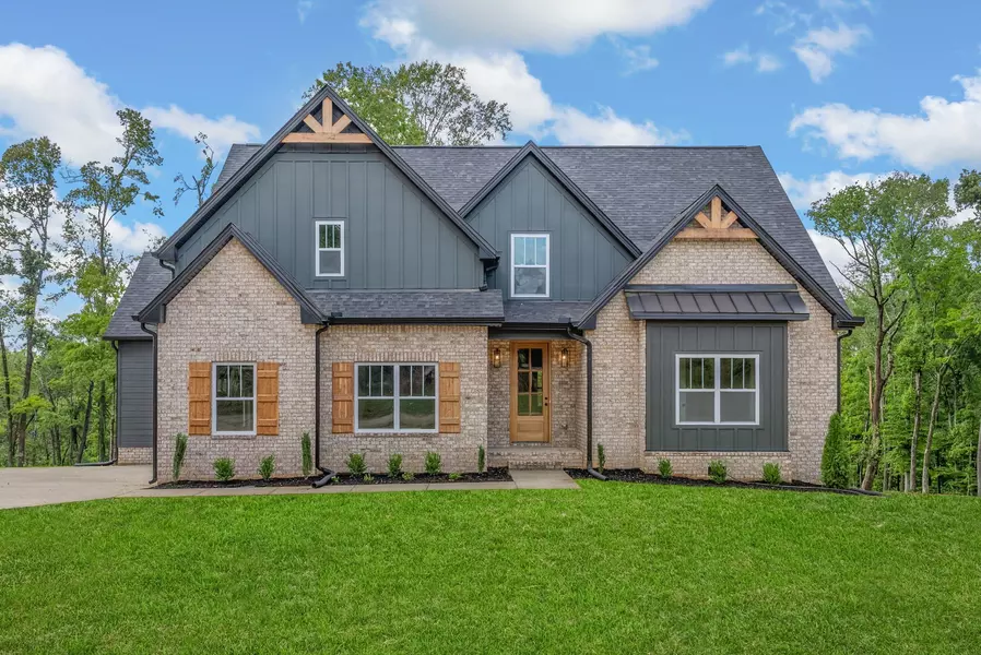 1816 Gholson Rd, Clarksville, TN 37043