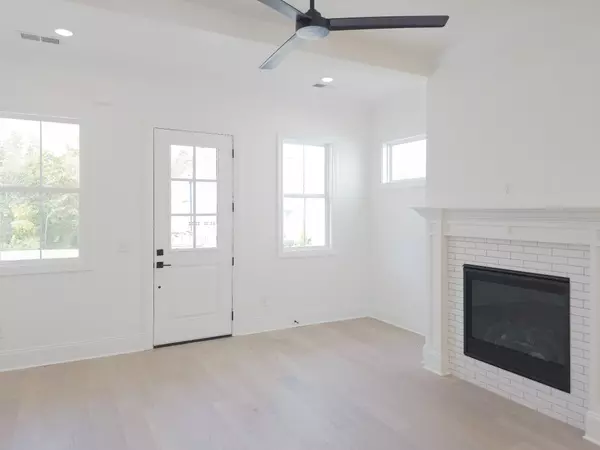 Fairview, TN 37062,7139 Frances St