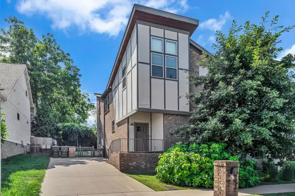 1696 Carvell Dr, Nashville, TN 37203