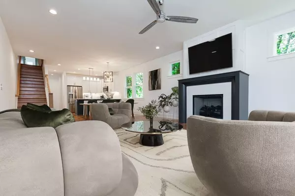 801 Fairwin Av, Nashville, TN 37216