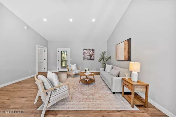 Crossville, TN 38571,447 523 Ferry Bend Tr