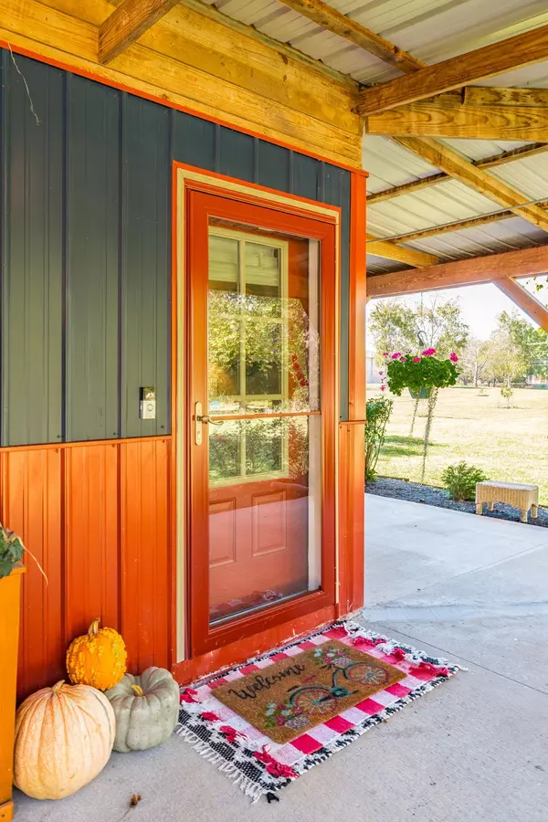 White House, TN 37188,932 Tyree Springs Rd