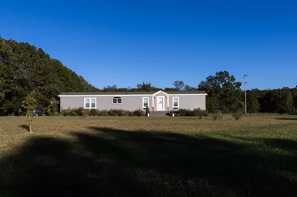 307 Swiss Colony Rd, Hohenwald, TN 38462