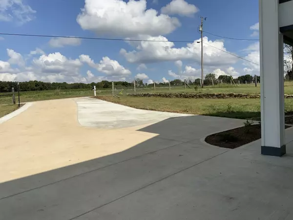 Shelbyville, TN 37160,289 Pinkston Rd