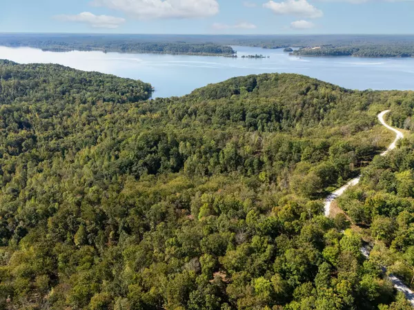 Stewart, TN 37175,33 Vista Ridge Dr