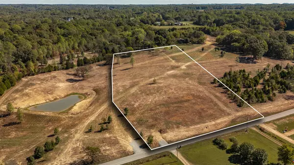 Bethpage, TN 37022,3 Rock Bridge Rd