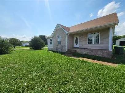 110 Kenwood Dr, Portland, TN 37148