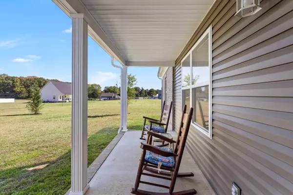 White House, TN 37188,8927 Covington Rd