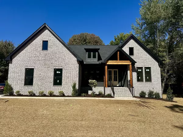 107A W Longview Dr, Portland, TN 37148