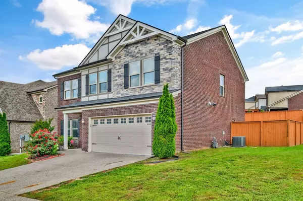 Hermitage, TN 37076,4284 Stone Hall Blvd