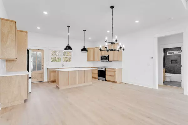 1111 Abiff Rd, Bon Aqua, TN 37025