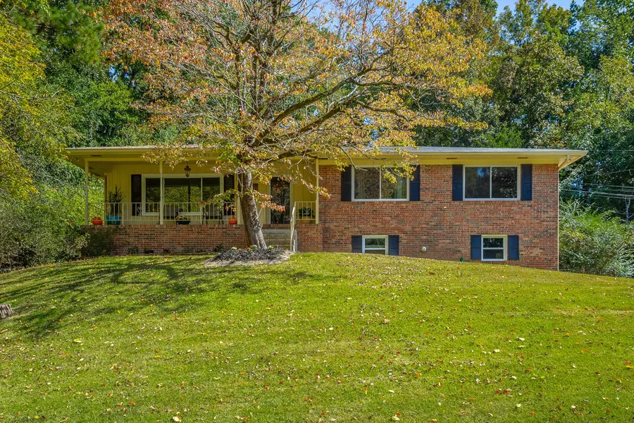 2316 Meadowbrook Trail, Chattanooga, TN 37421