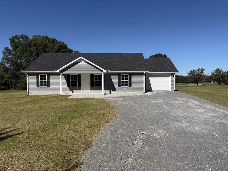 2 Paynes Church Rd, Estill Springs, TN 37330