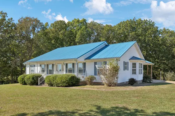 Hohenwald, TN 38462,240 Hurst Rd