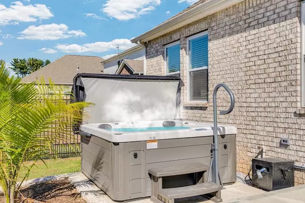 Cookeville, TN 38501,320 Greymoor Ln