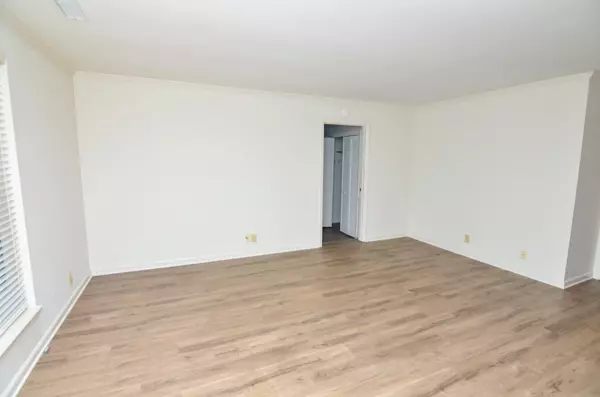 Franklin, TN 37069,230 Boxwood Dr