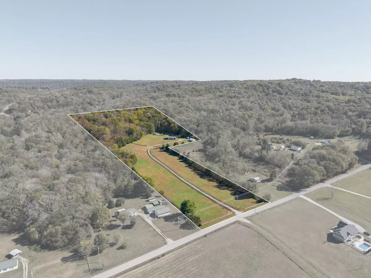 Mount Pleasant, TN 38474,1833 Preacher Holt Rd