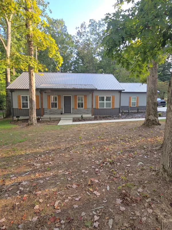 Estill Springs, TN 37330,470 Lakeview St