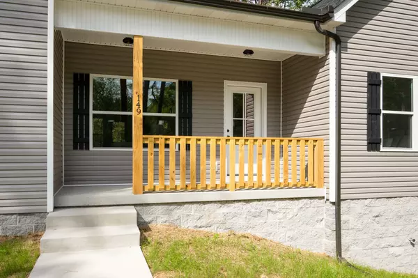 Charlotte, TN 37036,149 Lynn Lane