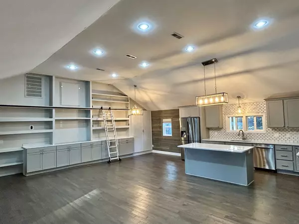 Bon Aqua, TN 37025,10209 New Hope Rd