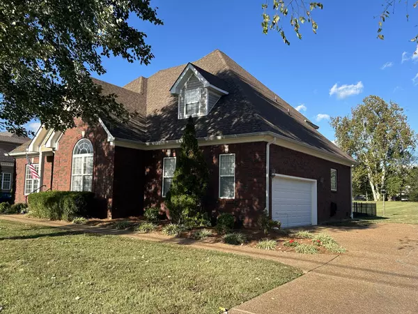 615 Greene Dr, Lebanon, TN 37087