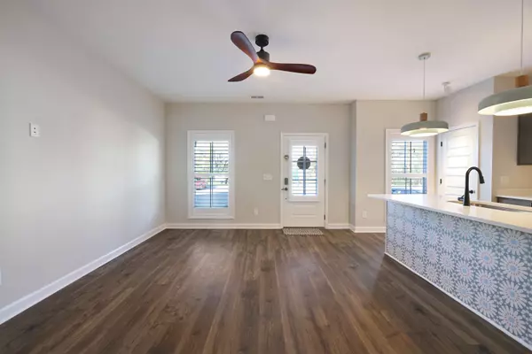 Hendersonville, TN 37075,106 Beignet Aly