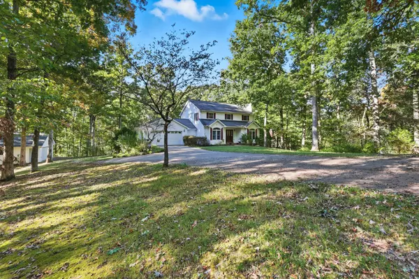 Tennessee Ridge, TN 37178,187 Oak Crest Dr