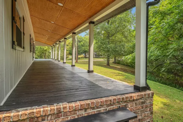 Hendersonville, TN 37075,977 Weeping Willow Rd