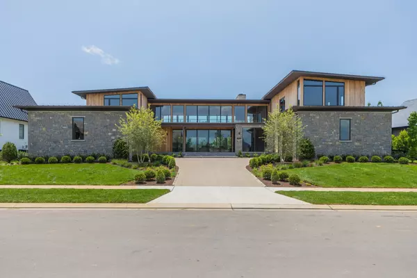 College Grove, TN 37046,8005 Backwoods Dr