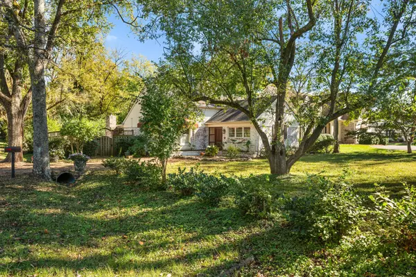 Nashville, TN 37205,201 Brookfield Ave