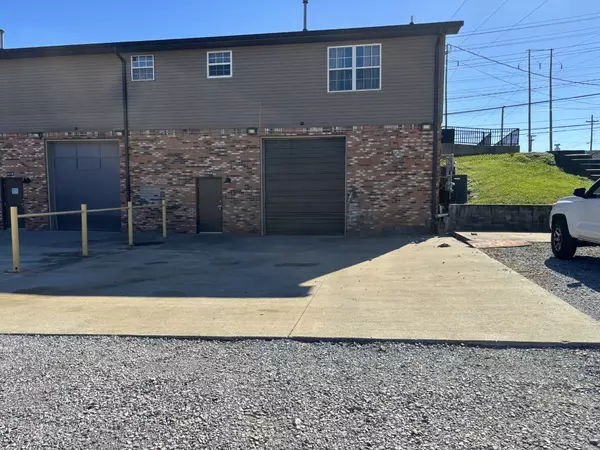 319B Dover Rd, Clarksville, TN 37042