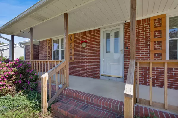 Hohenwald, TN 38462,677 Edgefield Dr