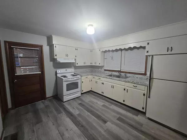 Shelbyville, TN 37160,1404 Cypress St