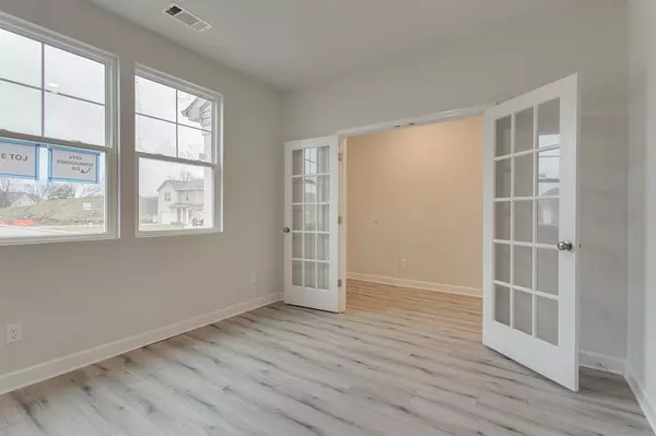 Lebanon, TN 37087,812 Averitt Lane