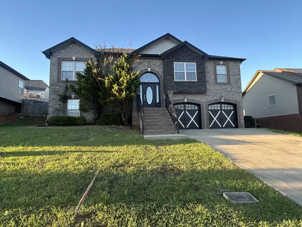 1109 Stillwood Dr, Clarksville, TN 37042