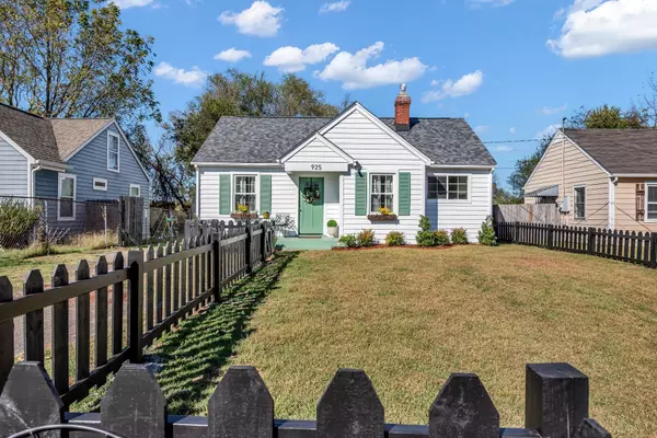 925 Granada Ave, Nashville, TN 37206