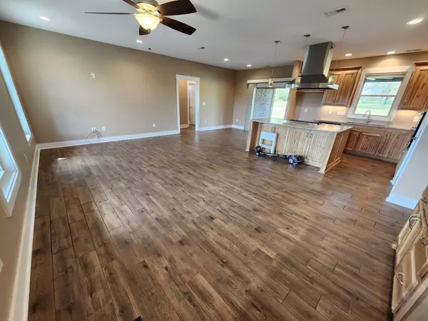 White House, TN 37188,7728 Boyles Rd