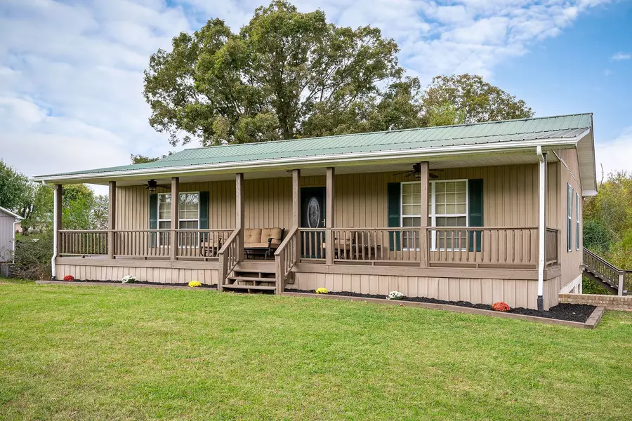 1195 Highland Ave, Baxter, TN 38544