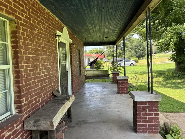 Centerville, TN 37033,502 Twomey Rd