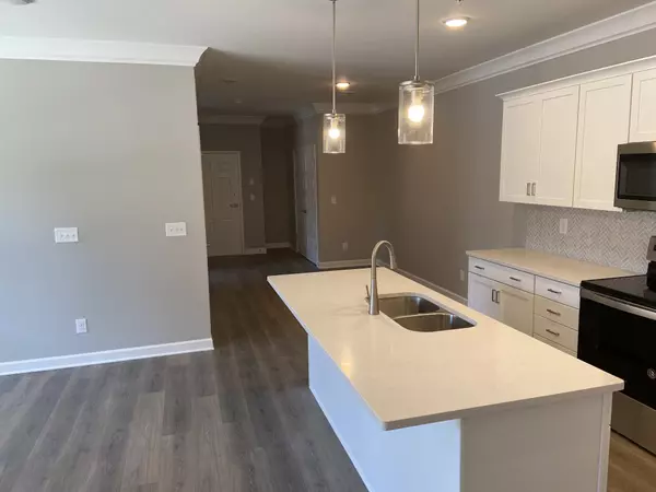 Nashville, TN 37221,7477 Highway 70 #S #103