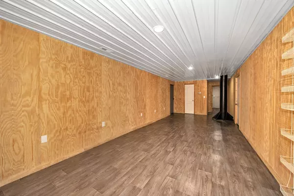 Ardmore, TN 38449,167 Henry Bayless Rd