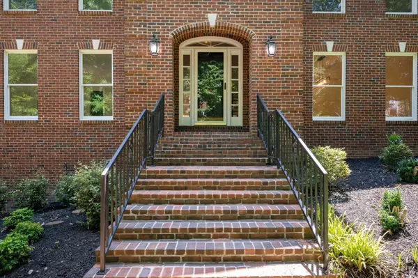 Franklin, TN 37069,159 N Berwick Ln