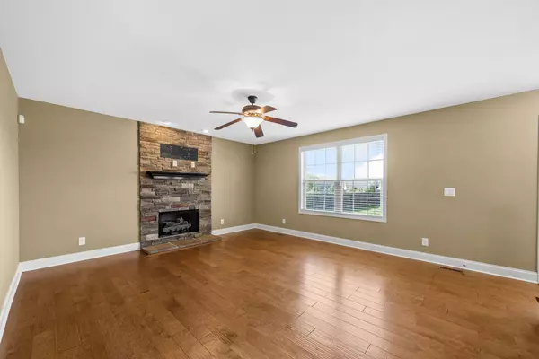 Clarksville, TN 37040,2318 Button Drive