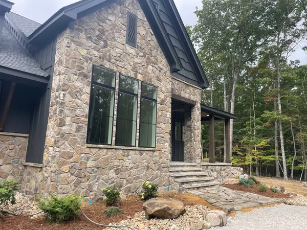 Monteagle, TN 37356,1651 Lake Louisa Loop