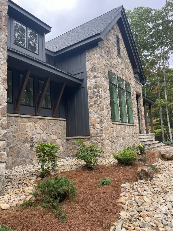 Monteagle, TN 37356,1651 Lake Louisa Loop