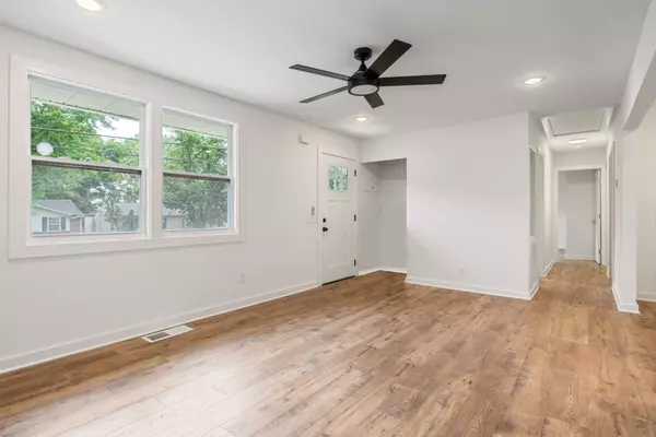 Nashville, TN 37218,3237 Briarwick Dr